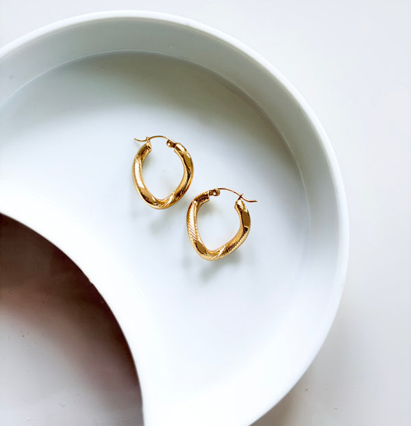 Celine Hoops