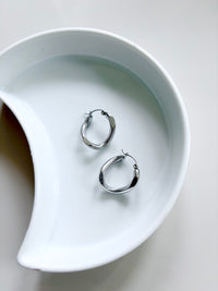 Celine Hoops