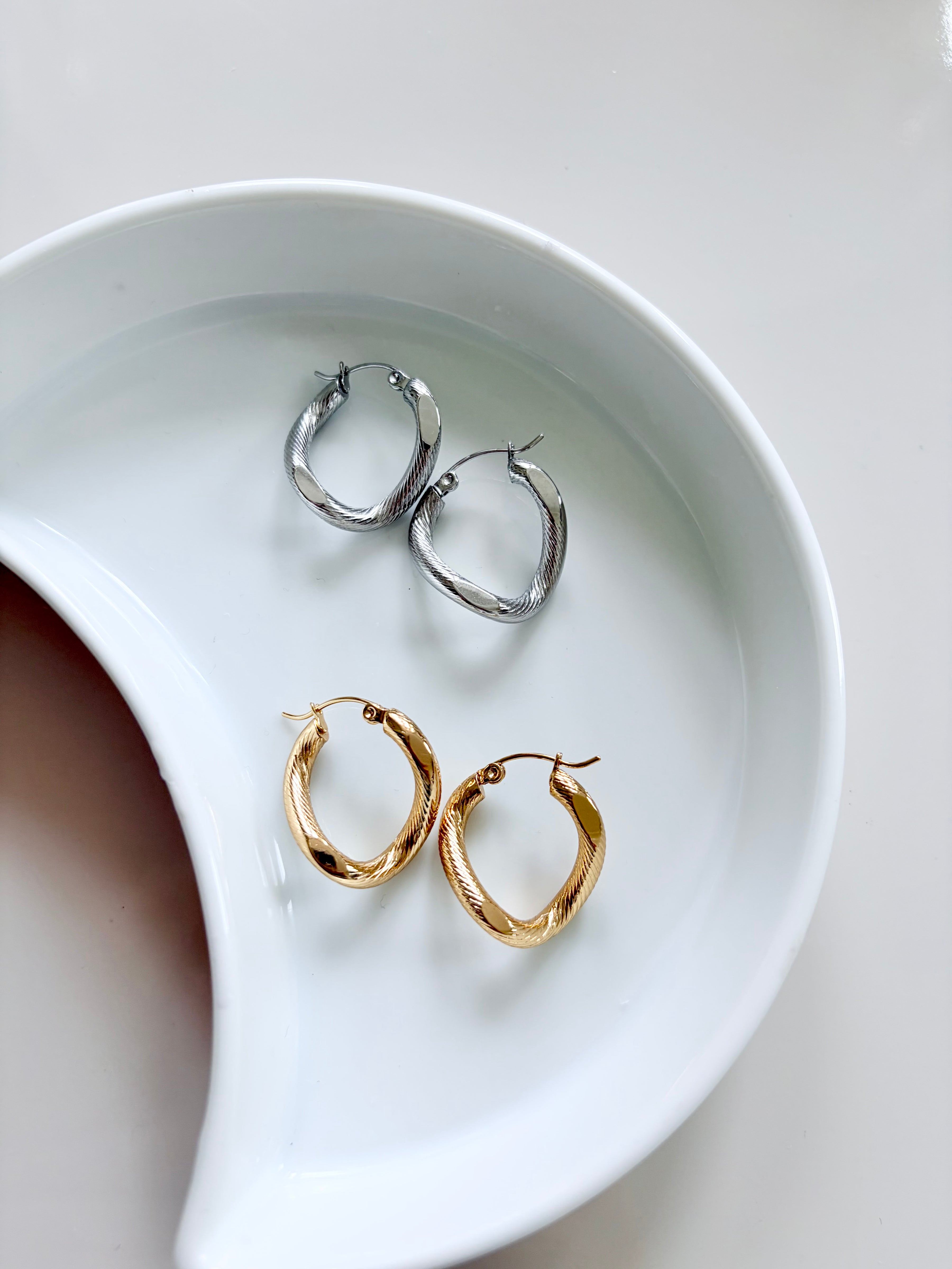 Celine Hoops