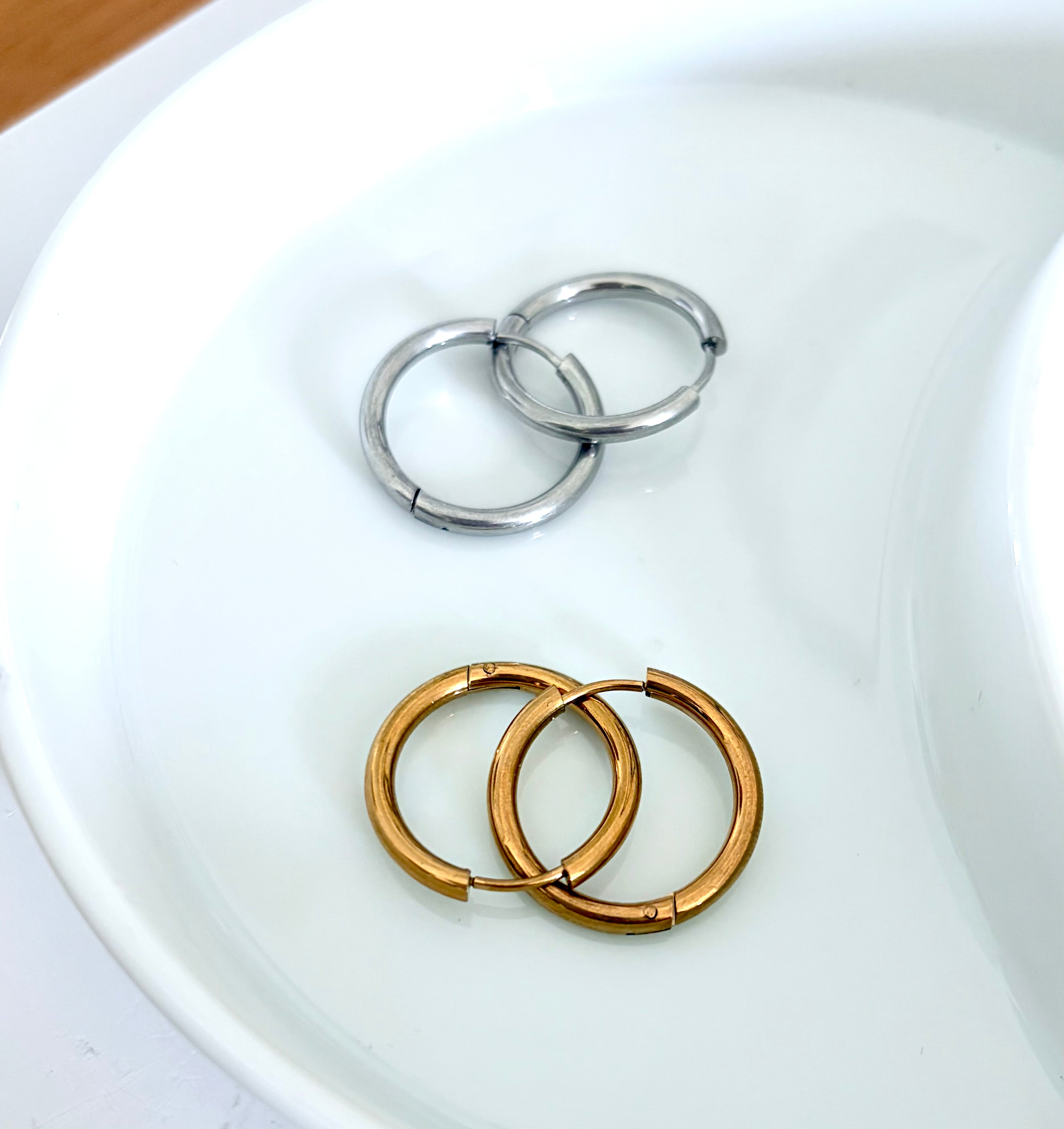 Maya Hoops